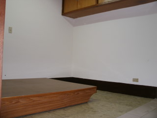 Ӥ