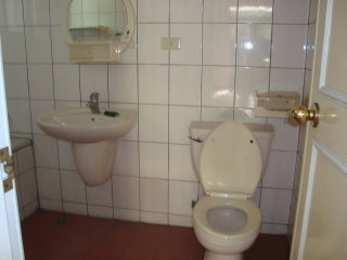 Ӥ