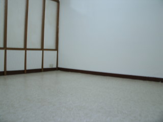 Ӥ