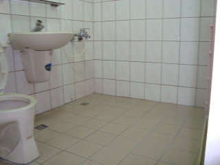 Ӥ