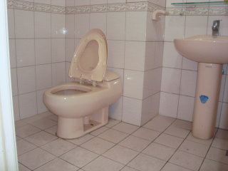 Ӥ