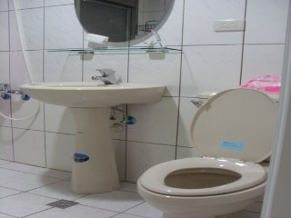 Ӥ