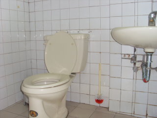 Ӥ