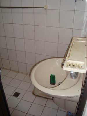 Ӥ