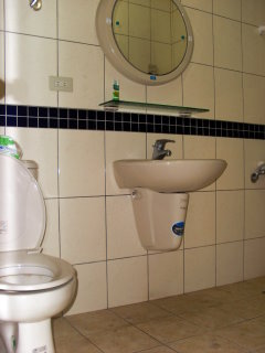 Ӥ