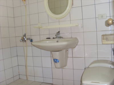 Ӥ