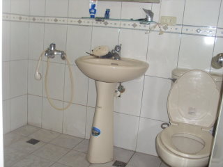 Ӥ