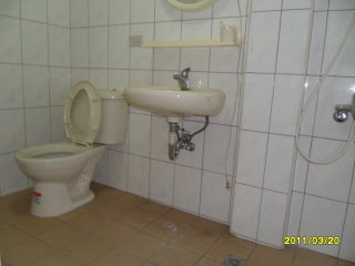 Ӥ