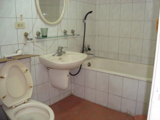 Ӥ