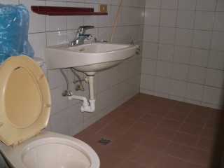 Ӥ