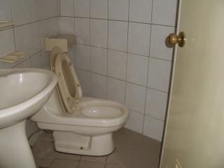 Ӥ